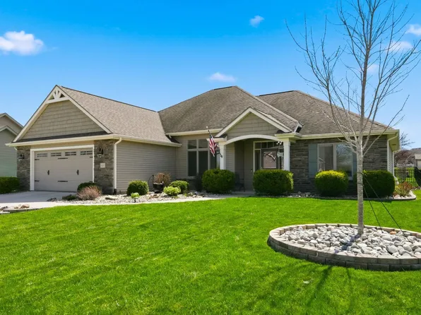 11221 Prairie Rose Pass, Roanoke, IN 46783