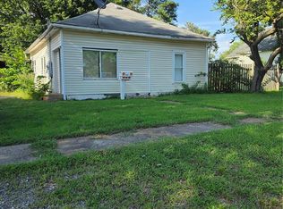 1005 E Elm St, West Frankfort, IL 62896