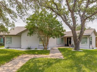 5830 Smoke Glass Trl, Dallas, TX 75252