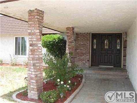 3rd image of 680 Melrose Pl