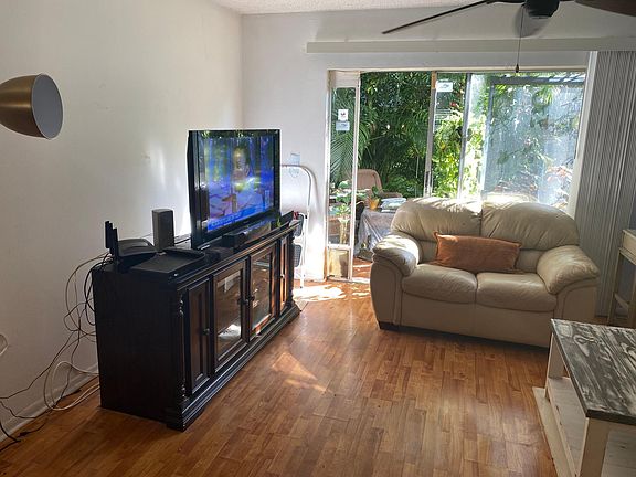 4th image of 805 W Oakland Park Blvd #7