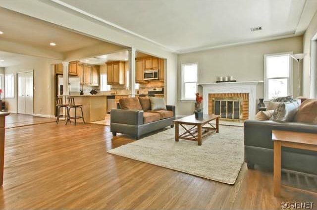 2nd image of 255 W Ash Ave