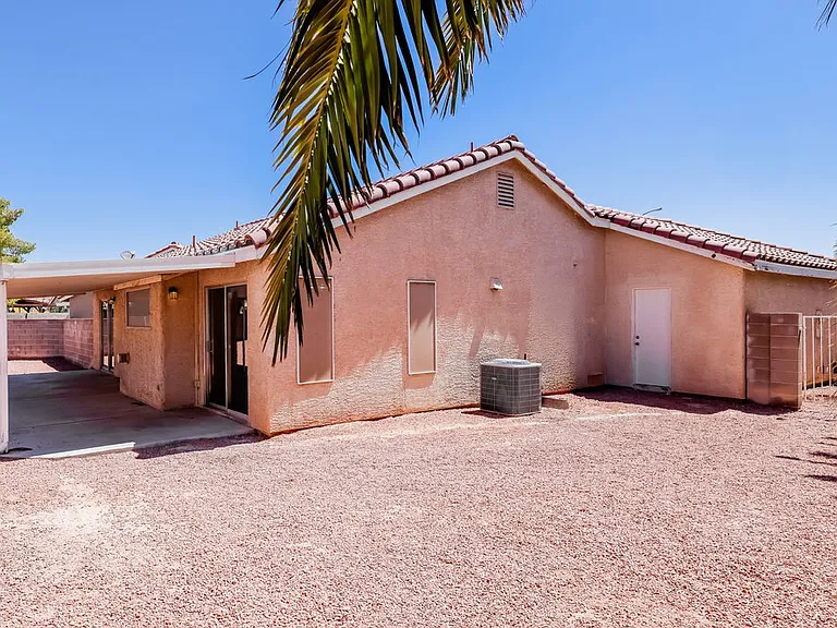 5323 Sable Ct — Photo 16