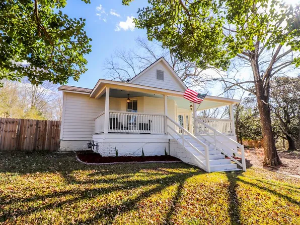 108 Simmons St, Water Valley, MS 38965