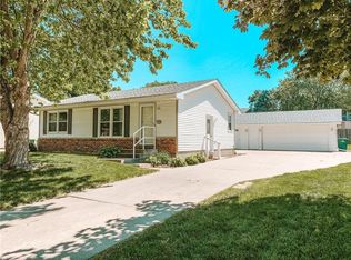 1225 NW Beechwood St, Ankeny, IA 50023