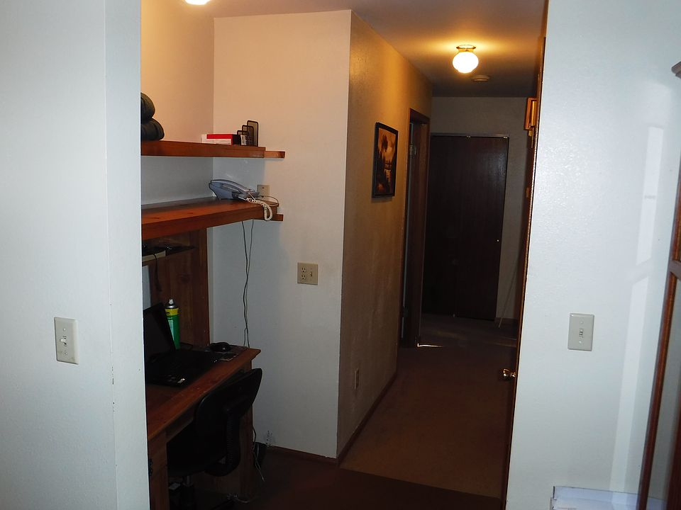 1st image of 521 Loretta Ct