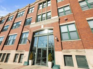 601 Linden Pl APT 116, Evanston, IL 60202