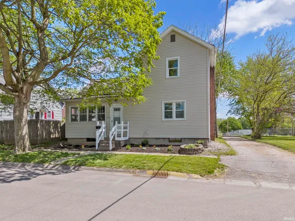 517 N Franklin St, Garrett, IN 46738
