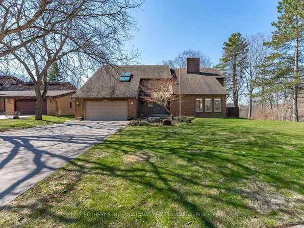 20 Ridgeview Ct, Hamilton, ON L9G 3X9