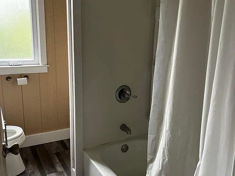 147 Fraser Ave #101 — Photo 4