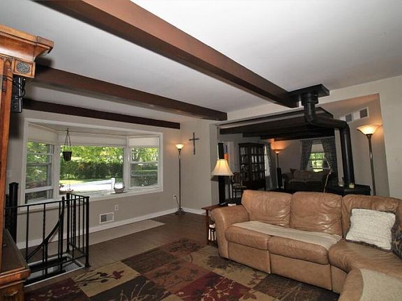 5th image of 5594-5596-5598 Butternut Ct #5598