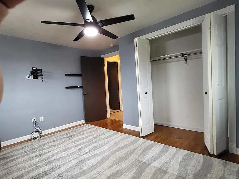 2128 Carolina Ave — Photo 11