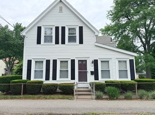 114 Bunker Hill Ln, Quincy, MA 02169