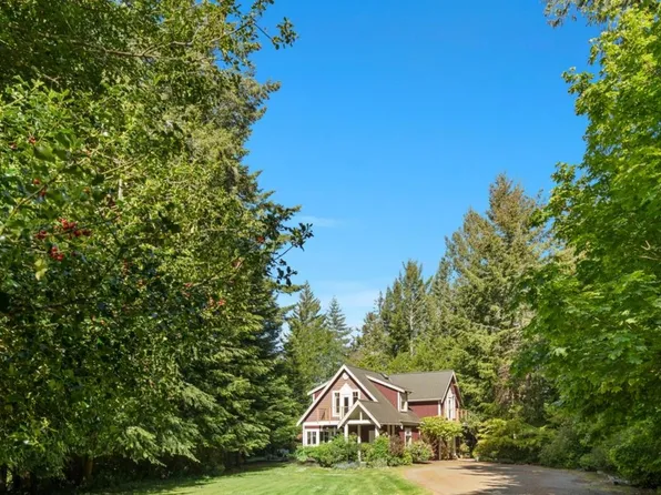 6280 A Sooke Rd, Sooke, BC V9Z 0G7