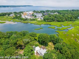 69 Brush Pond Rd, Oak Bluffs, MA 02557