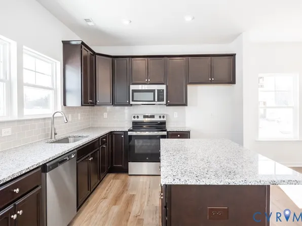 255 Whiteside Rd, Sandston, VA 23150