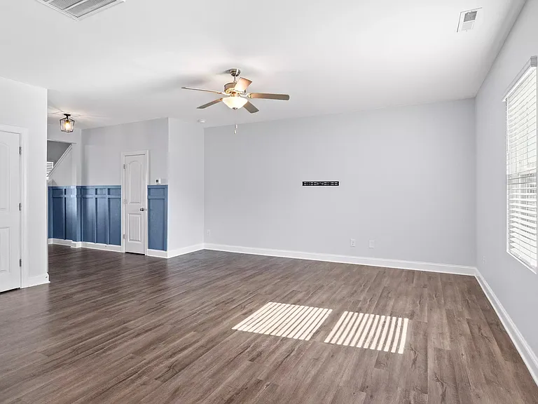 7413 Cornett Way — Photo 3