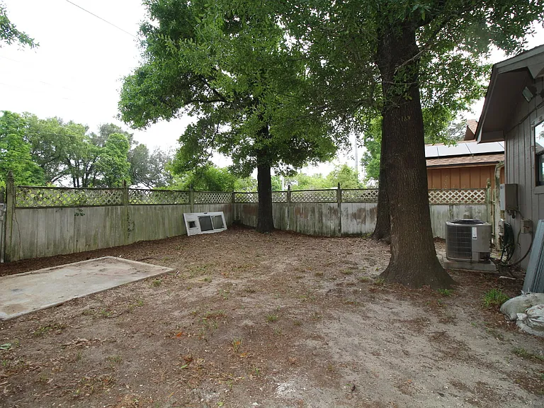 7816 Deborah Dr — Photo 18