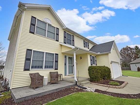 3rd image of 1 Valerie Ann Ct