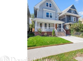 390 E 5th St, Brooklyn, NY 11218