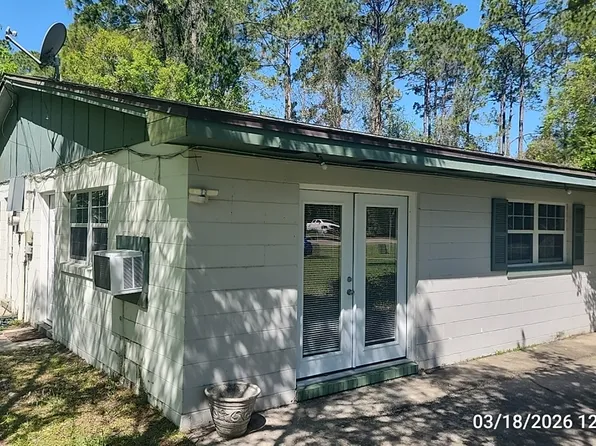 111 Pioneer Rd APT 5, Palatka, FL 32177