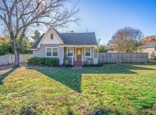 702 E Young St, Longview, TX 75602