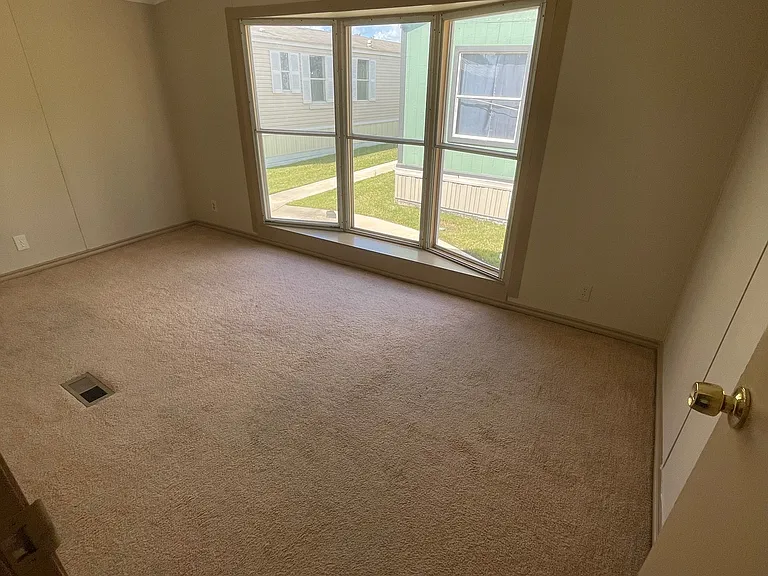 31363 Wisteria Rd — Photo 16