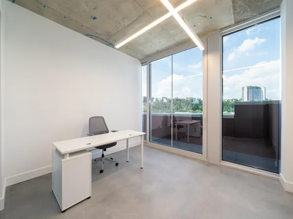 1427 Grand Street image 14 of 22