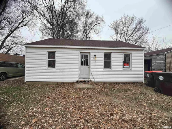 145 Oaklawn Cir, Creve Coeur, IL 61610