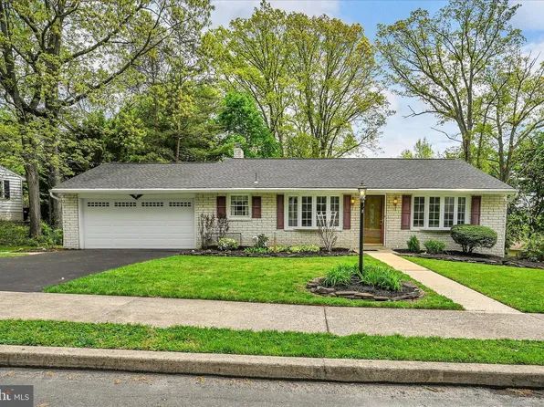 217 Seidel St, Reading, PA 19606