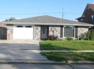 2813 Golden Dr, Chalmette, LA 70043