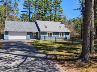 24 Peggy Ann Rd, Queensbury, NY 12804