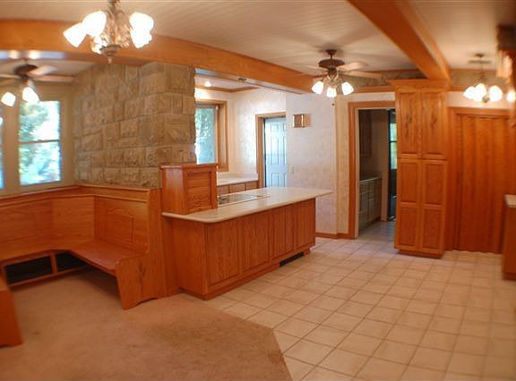 2nd image of 3100 Harrow Dr