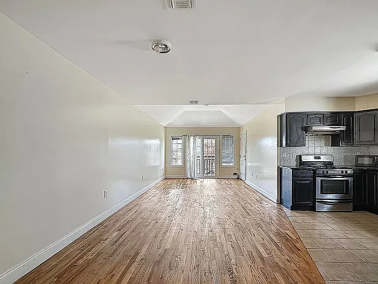 76 Dales Ave #3 — Photo 4