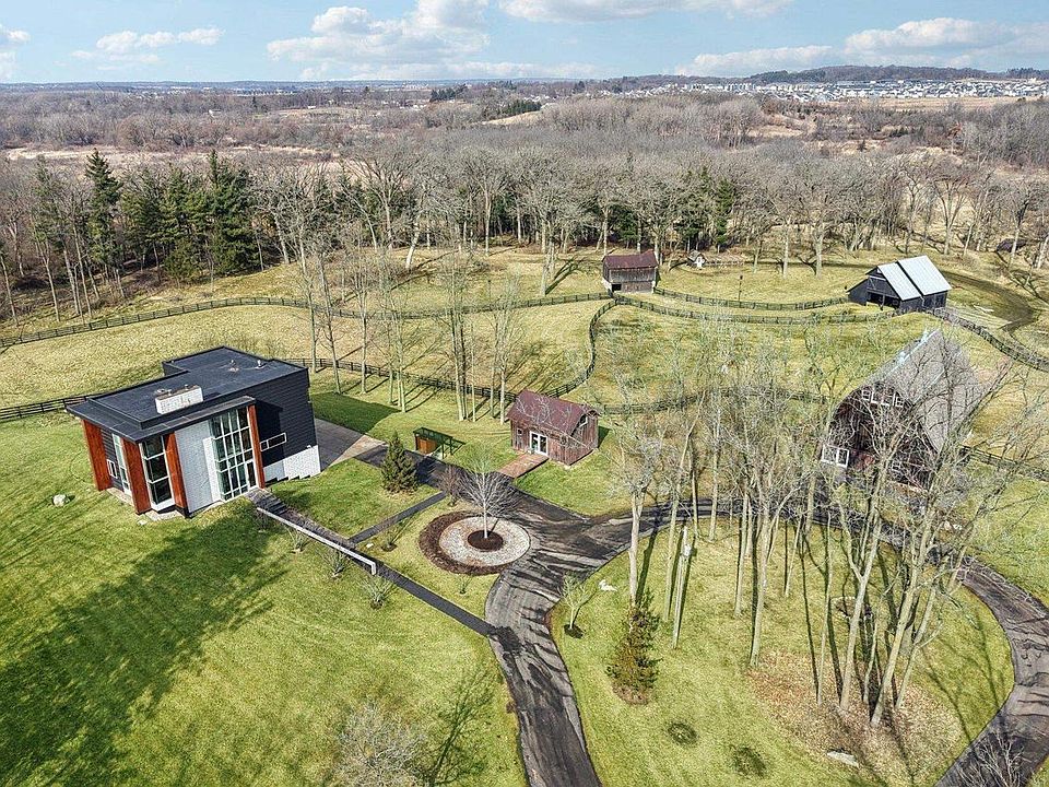 1st image of 2797 Lalor Road