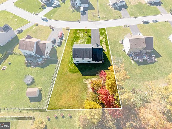 3rd image of 116 Cornwall Pl