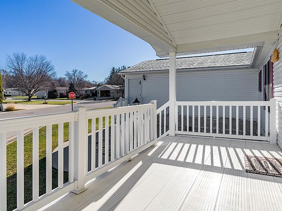 4th image of 5664 Buttercup Ln