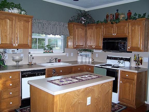 Well appointed kitchen