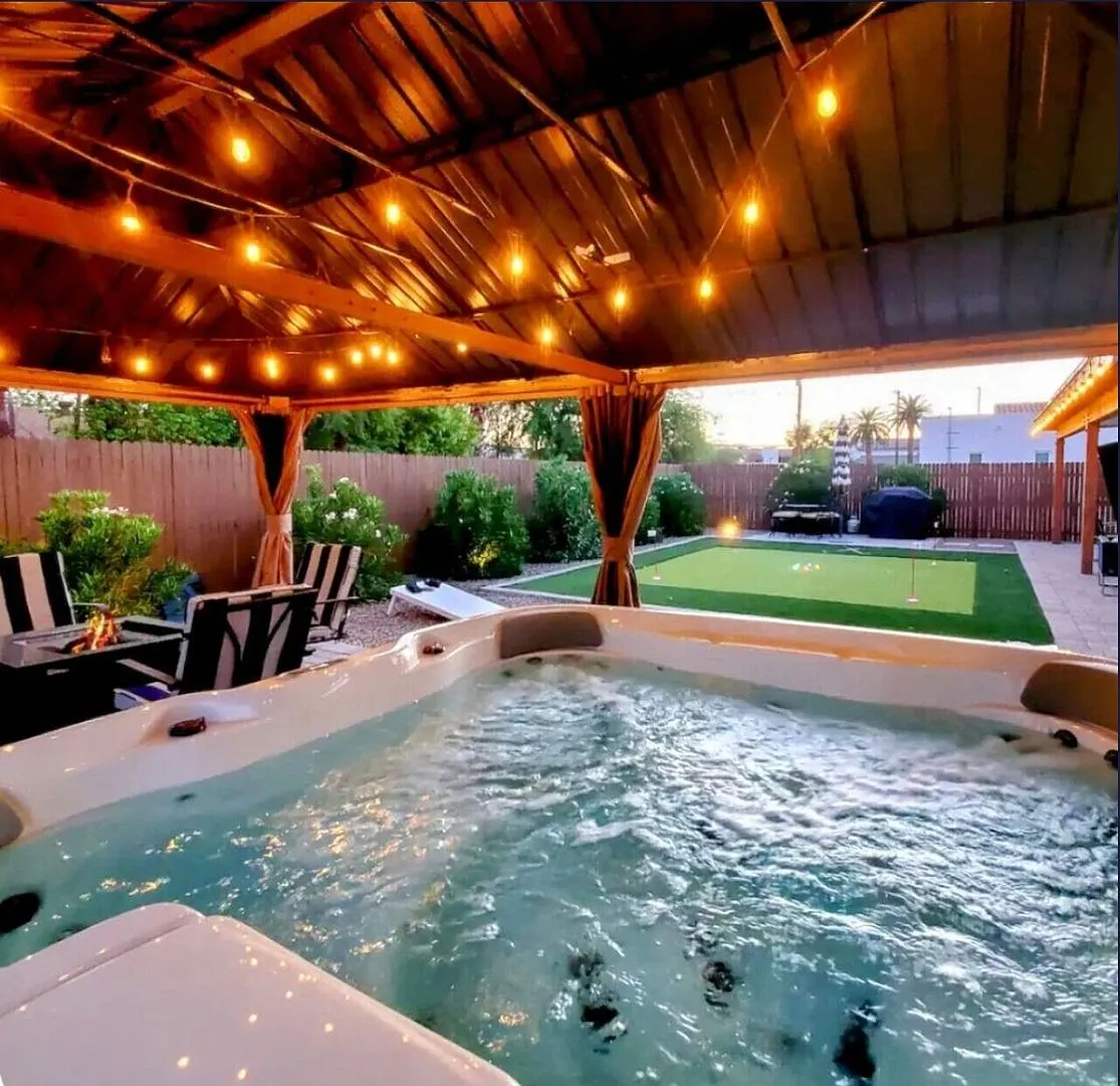 Charming 4BR House in Scottsdale — Photo 2