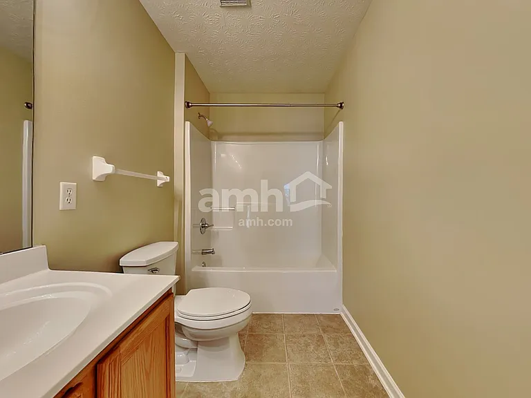 2452 Featherston Ct — Photo 15