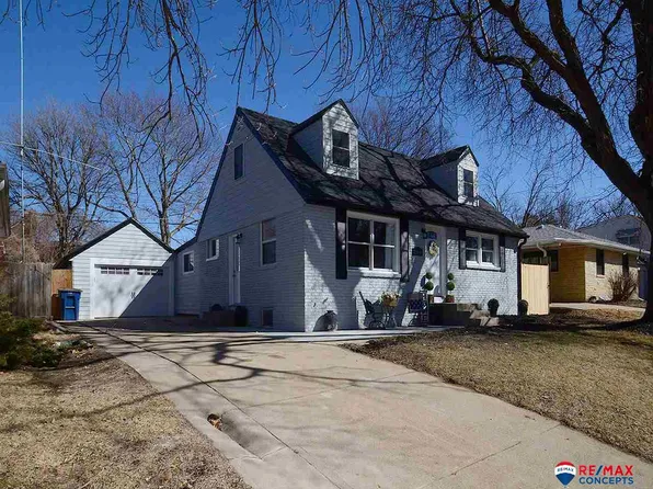 2244 Burnham St, Lincoln, NE 68502