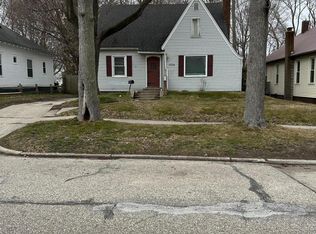 1004 W Southern Ave, Muskegon, MI 49441