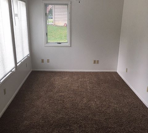 3rd image of 334 Elm St