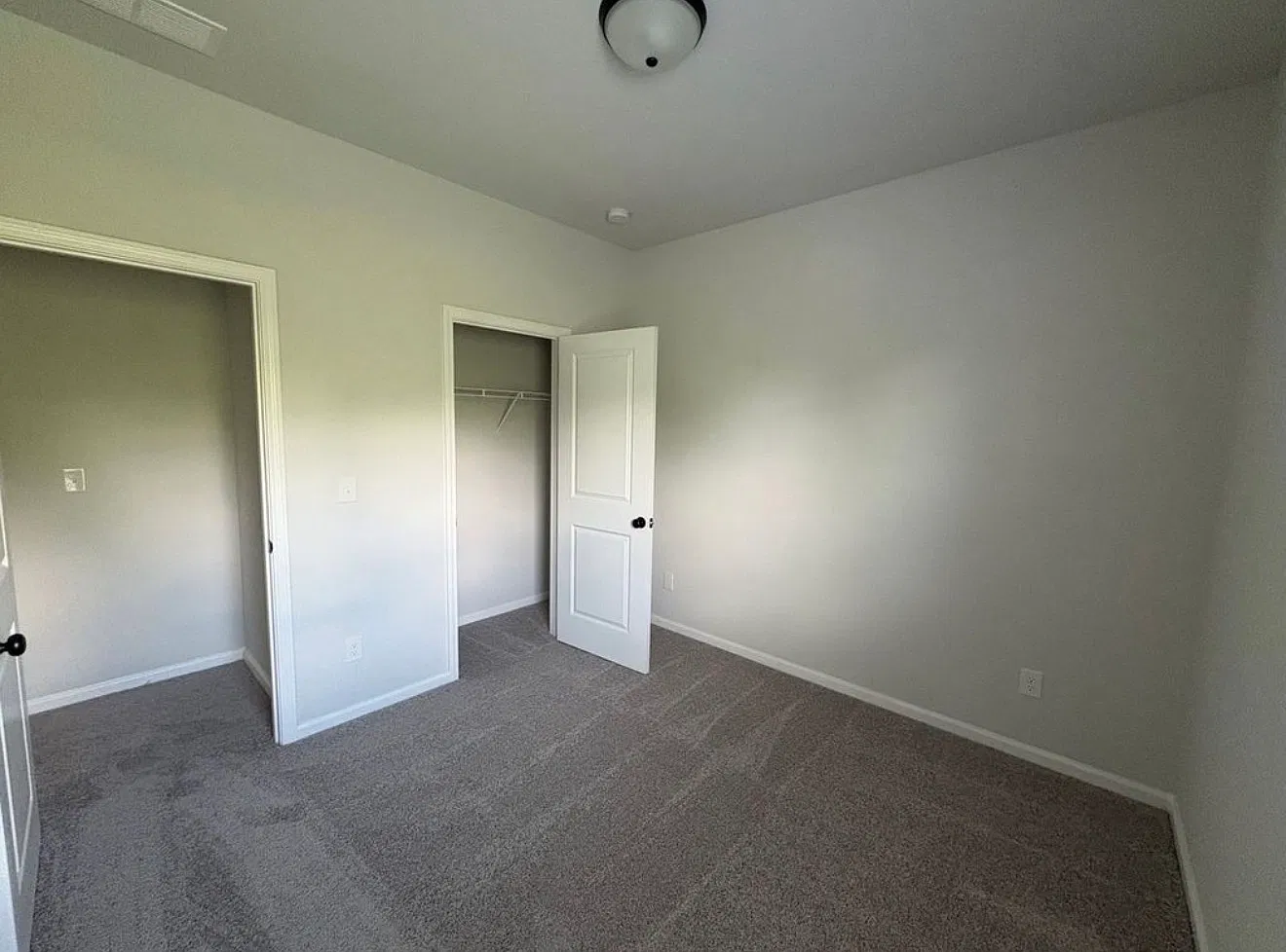 3 bed, 2.5 bath, 1368 sqft, $1,650 — Photo 4