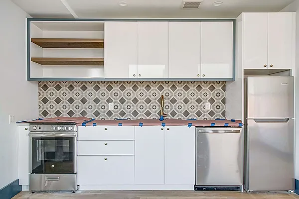 Rented by EXR | media 50