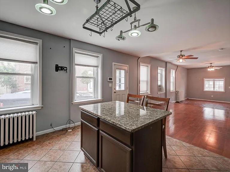 3801 Fait Ave — Photo 9