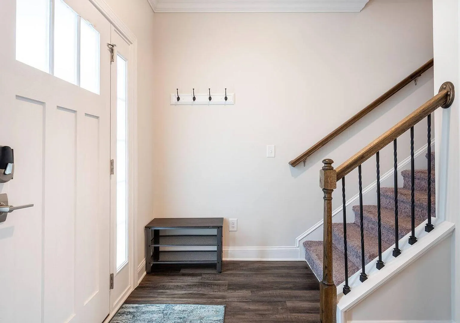 2 bed, 2.5 bath, 1301 sqft, $2,295 — Photo 3