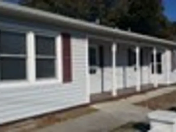 501 Live Oak St #B, Beaufort, NC 28516