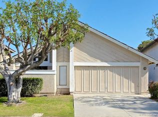 17 Alba W, Irvine, CA 92620