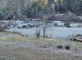 297 Pomeroy View Dr, Cave Junction, OR 97523